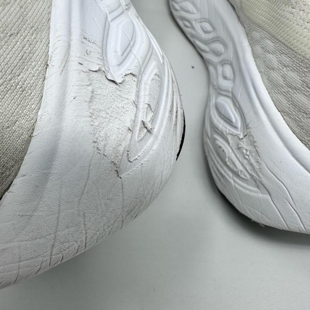 New Balance women’s Cream and Gray Athletic Shoes - Picture 8 of 11